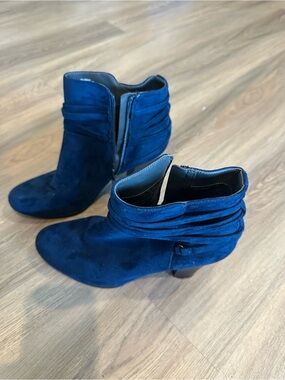 Rialto Blue Suede Ankle Booties with Side Zip